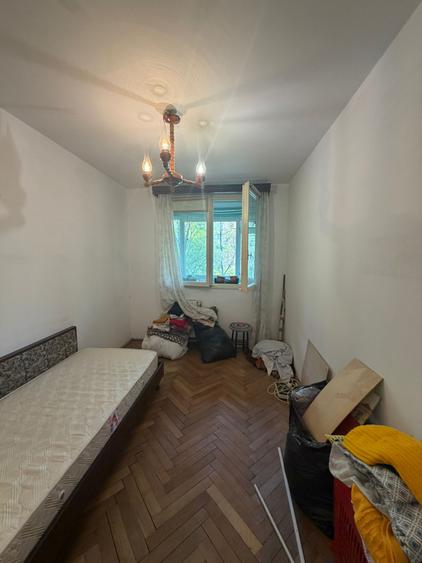 Camil Ressu, piata Ambrozie, 3 minute metrou, bloc stradal, vedere spate
