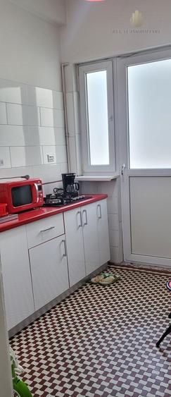 Universitate -Bratianu | 3 Camere | Balcon 2 min Metrou