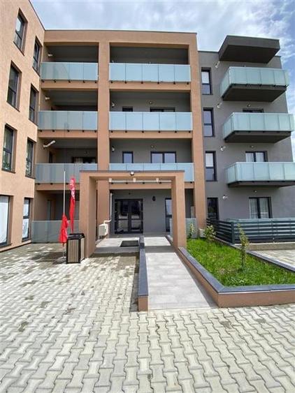 Inchiriem Apartament 2 Camere, Mobilat, Decomandat, Cristian