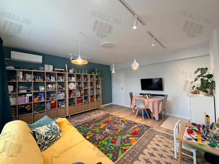Apartament 2 camere de vânzare – Sector 4, Cheile Turzii