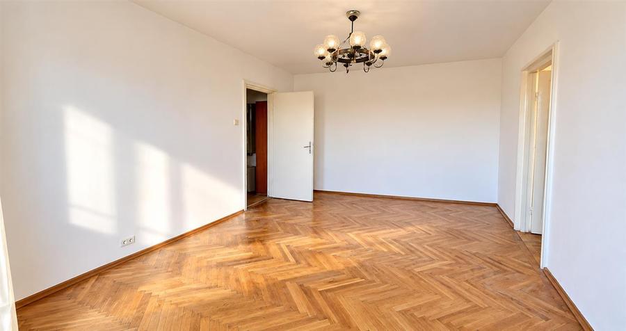 Apartament 3 camere | 67 mp | 2 balcoane | Etaj 3/4 | Astra Brasov