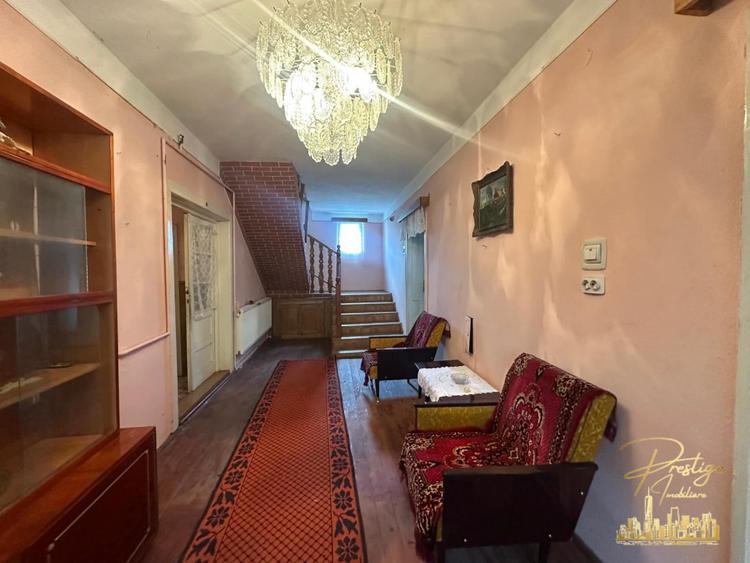 Casa cu anexe si teren de 959 mp de vanzare in Tinca - Bihor