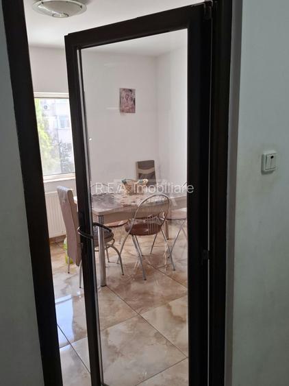 4 camere Vitan decomandat, et. 5, an 1989, metrou, 110 mp - 8