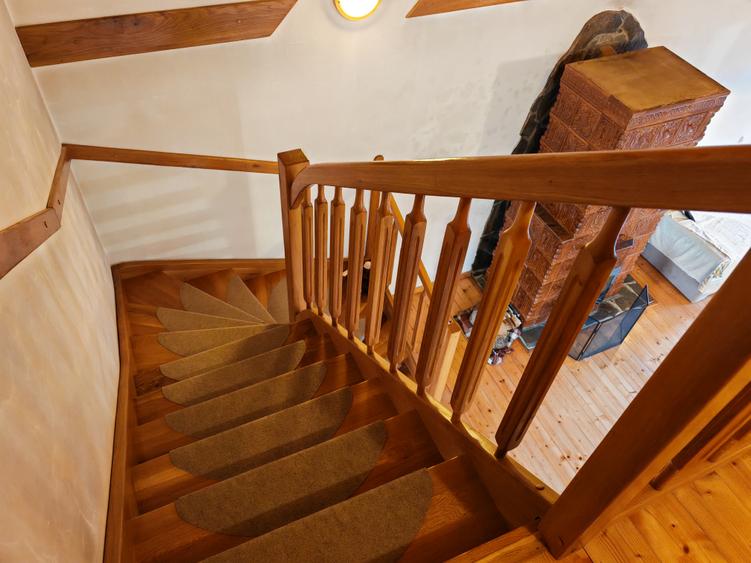 Casa 4 camere libera la vanzare, pozitie deosebita VULCAN