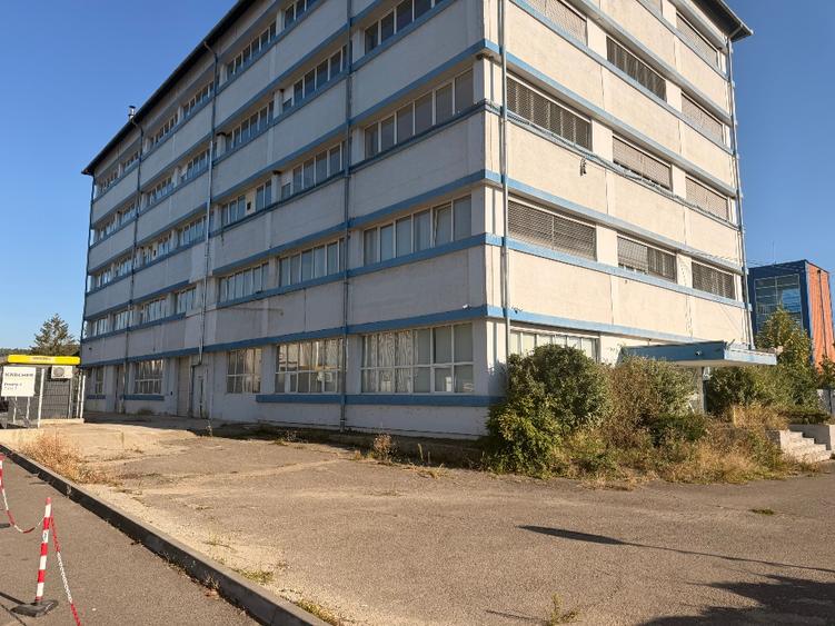 Spații pentru producție de închiriat | 706,63 m²/nivel | Curtea de Argeș