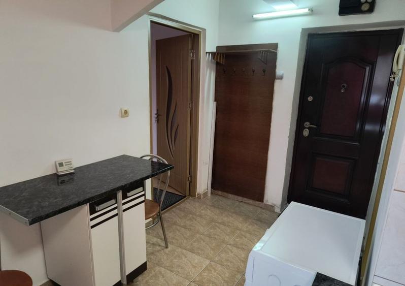 Apartament cu 1 camera, decomandat, 31mp, zona Taberei