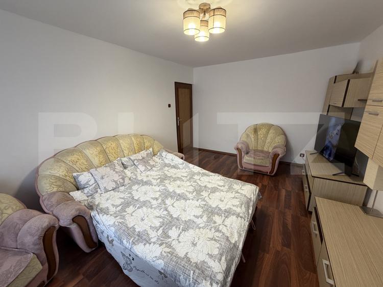 Apartament 2 camere decomandat, 52 mp, Etaj 3, zona Cetate
