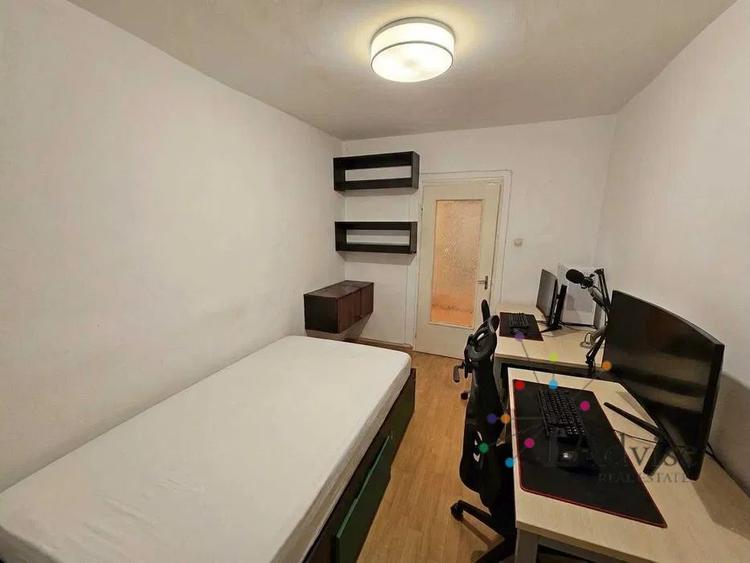 Apartament 3 camere decomandat ( 63.5 mp ) plus balcon spatios ( 11 mp )
