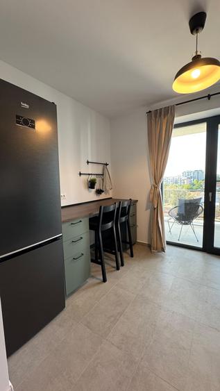 Hils Titanium-metrou, 2 camere mobilat utilat-TOTUL NOU