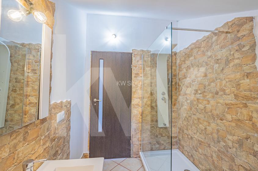 Casa cu priveliste spectaculoasa Tocile Sibiu - 25