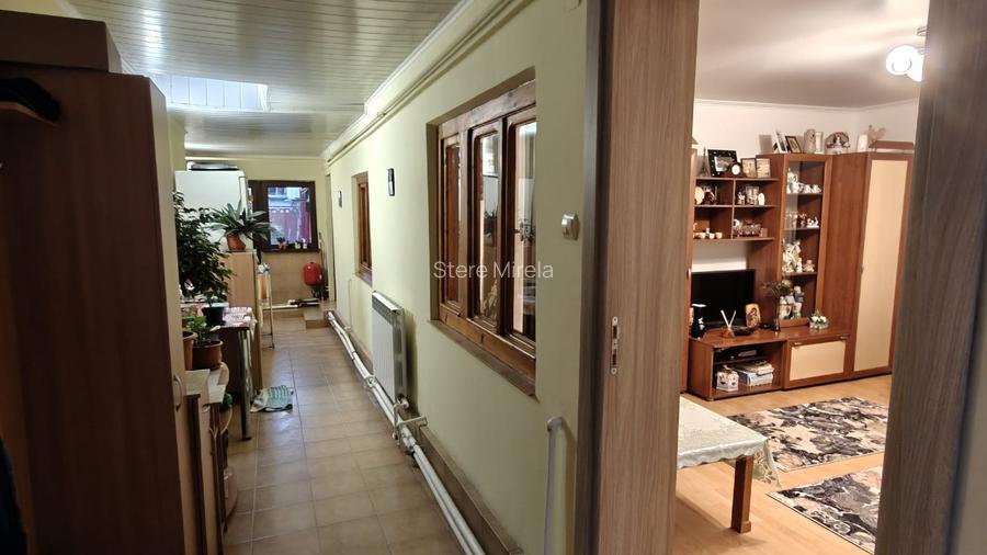 Casa de vanzare cu potențial de investitie - 6