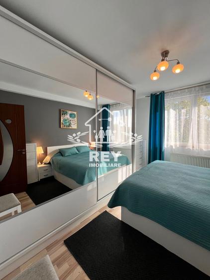 Se vinde apartament 3 camere,etaj 1/Turnișor/Sos. Alba Iulia/Curte Int