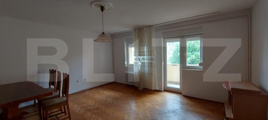 Apartament 3 camere, 114.67 mp, etaj intermediar, zonă Centrală