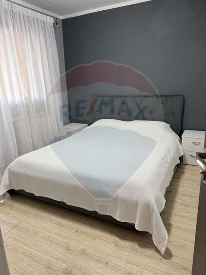 Apartament cu 2 camere de vânzare în zona Central