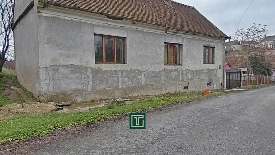 Casă de vânzare cu 4 camere în Zăbrani, teren 578 mp, front generos