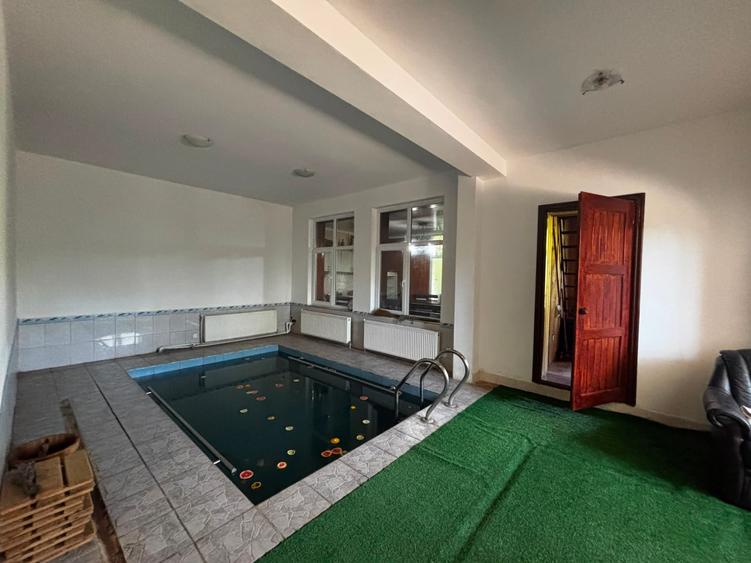 Casa Individuala P+1+M cu lac, sauna si piscina. Pretabil Azil de Batrani
