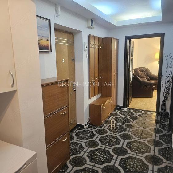 Apartament 2 camere de inchiriat | decomandat | zona Decebal - 7
