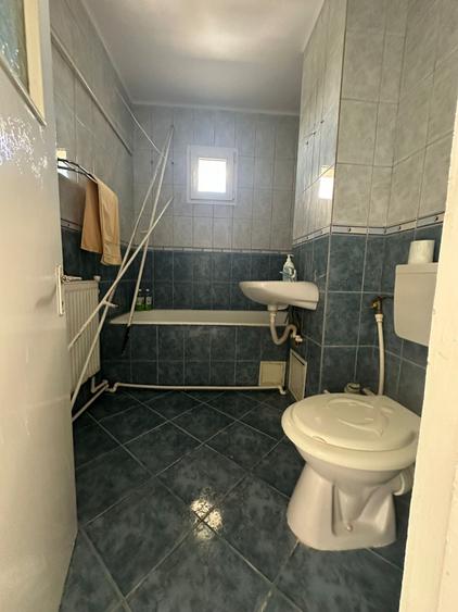 Apartament 3 camere - 68mp, zona apropiata de Bariera Calarasilor.