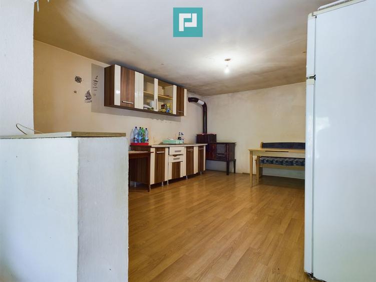 Casă cu 4 camere în Cruceni