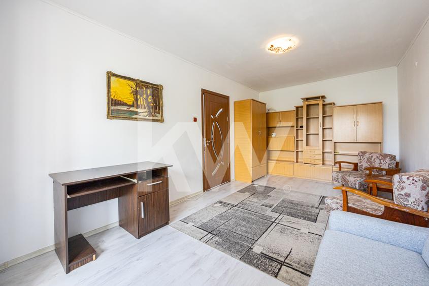 Garsonieră decomandată, 39 mp, bloc de apartamente - zona Calea București