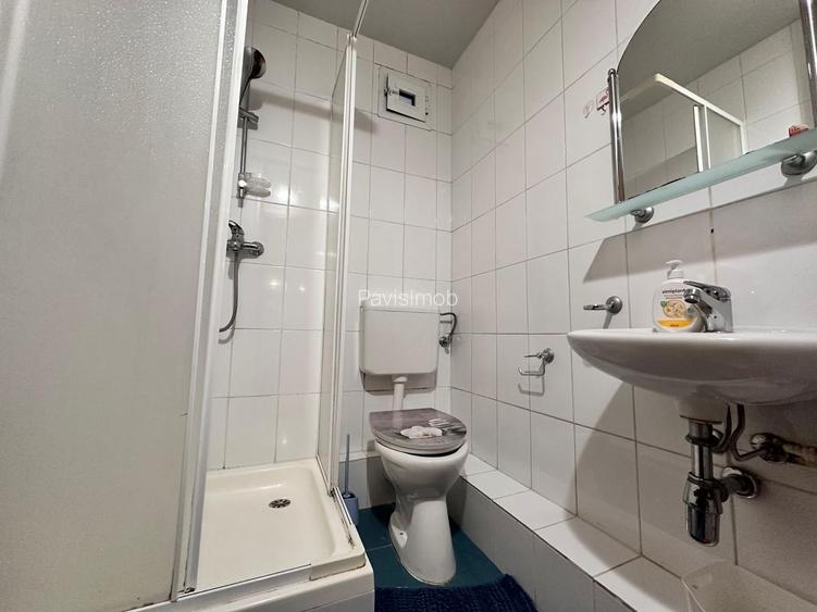 Apartament spatios 4 camere + parcare, pretabil ptr ERASMUS - 9