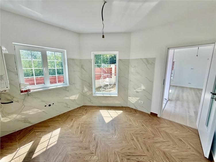 Vila cu 4 camere de vanzare in Valea Adanca