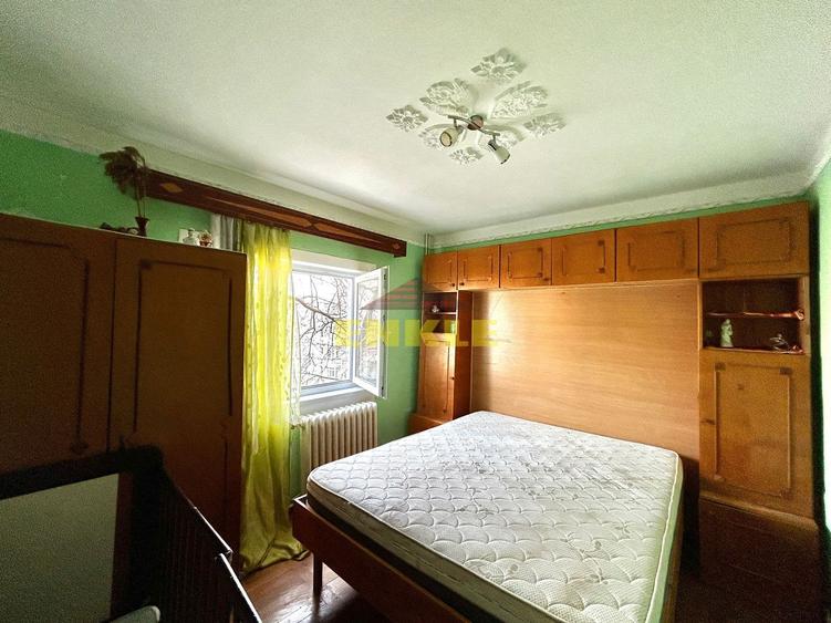 De vanzare apartament cu 2 camere, zona Capat 1.