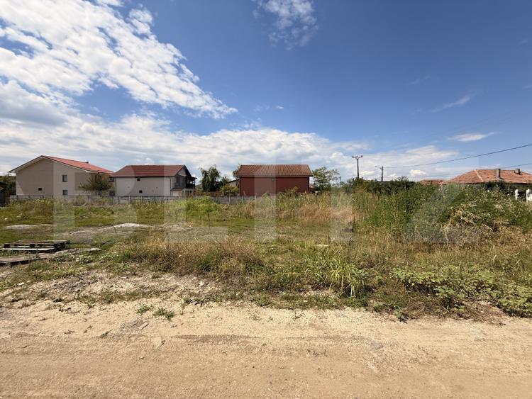 Teren intravilan 400 mp, front 16 m, toate utilitățile, Popoveni
