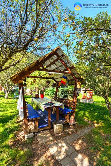 Casă P+M cu teren 1477 mp, TARCǍU, Neamț