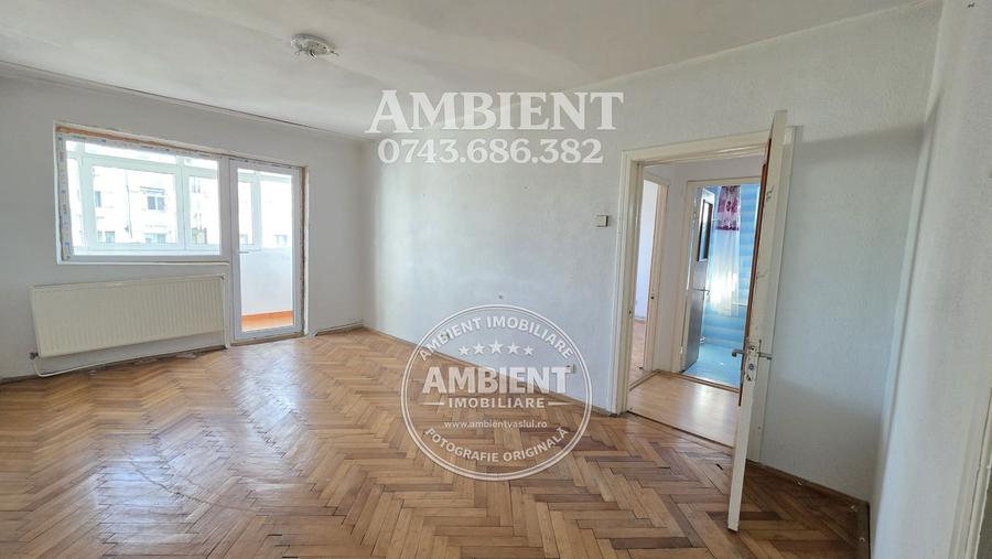 Apartament cu 2 camere, etaj 6 cu lift, VASLUI - zona CENTRU - AUROCOR;