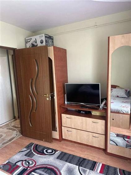 Apartament 2 camere zona Malu Rosu
