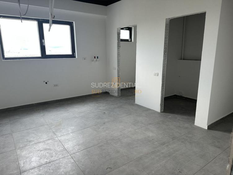 Spațiu industrial 819 mp | Showroom | Birouri DN4 Sos. Oltenitei