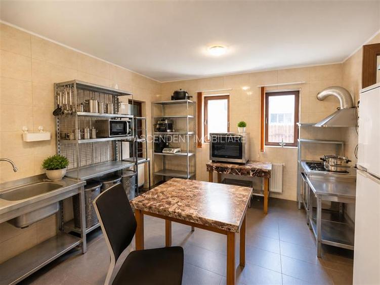 Vila stil si cu potential turistic,7 camere,6 bai, panorama, terase, gradina, Bu - 6