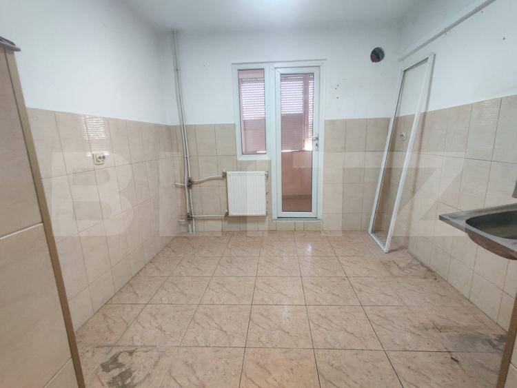 Apartament 3 camere, 2 bai, Rogerius