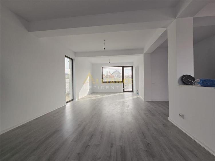 Vila individuala-4camere -2bai-pod -incalzire pardoseala-5min mers pe jos de STV