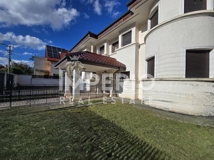 Casa individuala in Piata 14 Iulie cu 5 dormitoare, garaj dublu si piscina! - 3