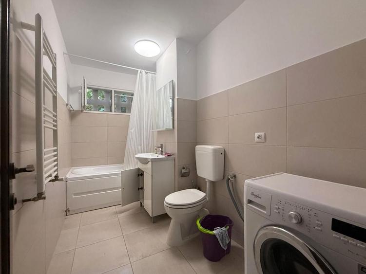 Apartament 2 camere, etaj 1, zona Medicina, renovat complet, mobilat