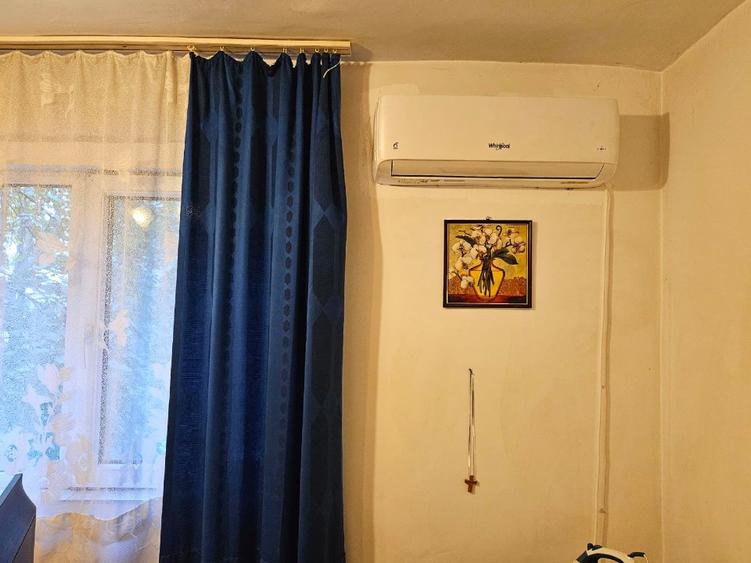 GARSONIERA SIMPLA - MOBILATA SI UTILATA - COMISION 0% - INTRE GORJ SI LUJER-