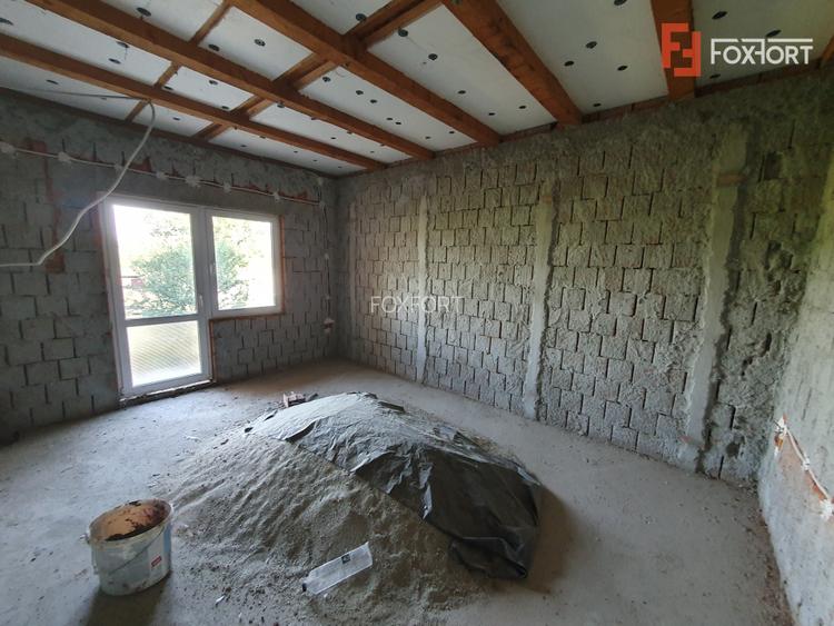 Casa individuala cu 5 camere si 2 bai, Central - Jebel - 22