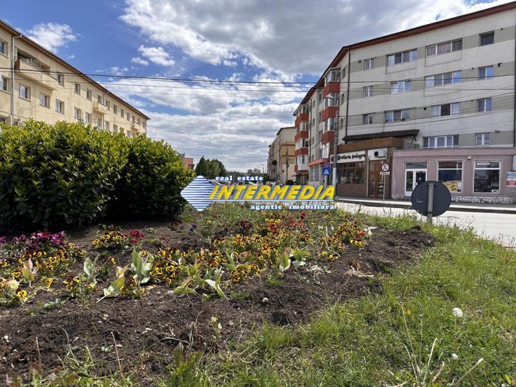 Inchiriere Spatiu comercial 50 mp finisat si liber Alba Iulia Zona Sub Stadion