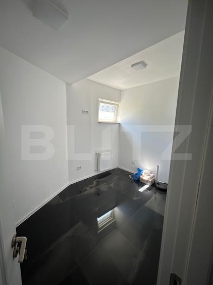 Spațiu comercial de închiriat, 84 mp, zona Cetate