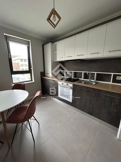 Apartament 3 camere, etaj 1, s.u.72mp, zona Giulia, "Bloc Nou"
