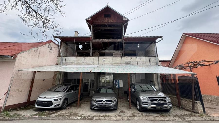 Casa de vanzare, 900 mp, ideala pentru investitie