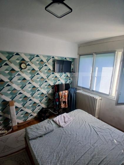 Aprtament 3 camere -zona Pod Ros