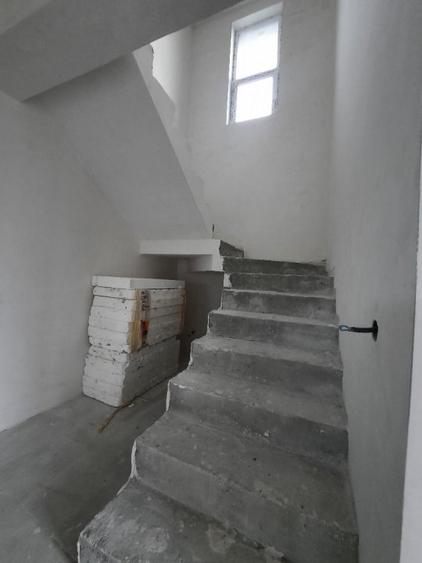 FARA COMISIOANE casa cu 4-5 camere P+1+pod terasa camera tehnica la cheie