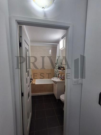 Apartament renovat 2 camere, 60 mp, Dâmbovița