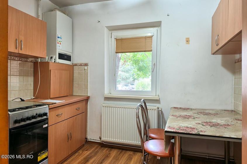 Mircea Cel Batran - 3 Camere, Decomandat, 2 Bai, Centrala
