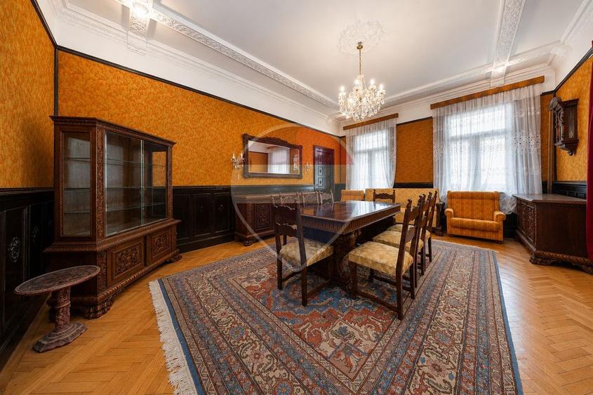 Resedinta istorica de inchiriat | 9 camere | Zona Istorica Brasov