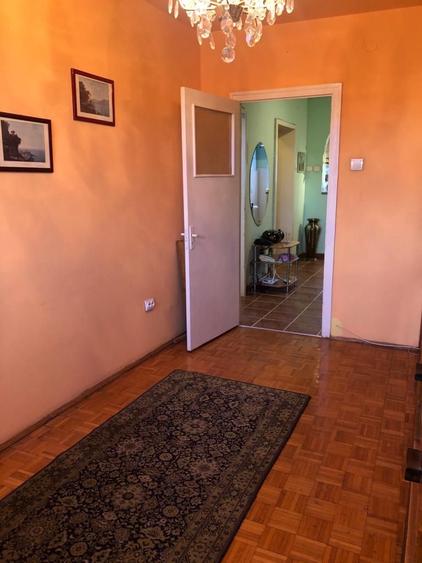 Apartament 3 camere Grigorescu decomandat etaj 2/4 cu parcare
