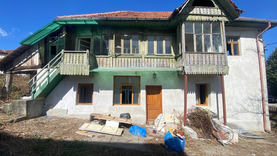 Casa P+1E, teren 1000 mp, Călimănești, R.Valcea - idealimob.ro